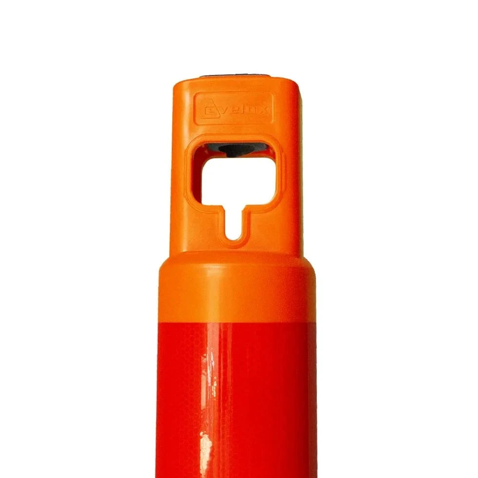 Delineator Post With Chain Hole