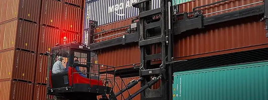 The Role of Industrial Beacon Lights in Preventing Workplace Accidents and Ensuring Compliance