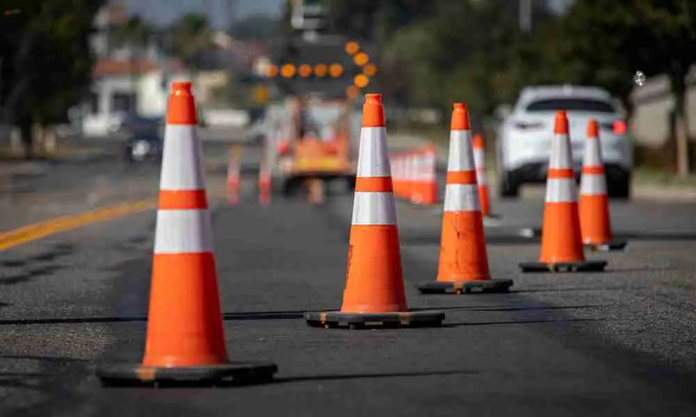 A Buyer’s Guide to Traffic Cones and Safety Barriers