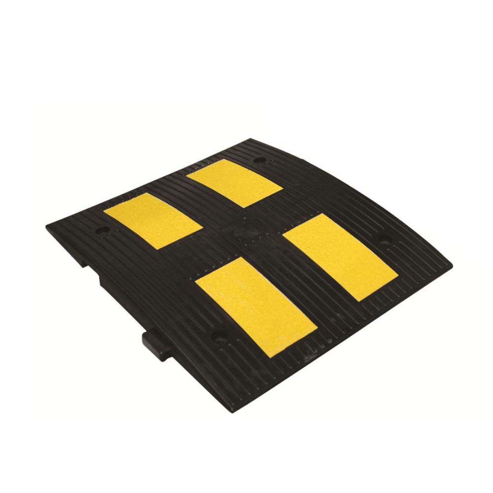 Speed Ramp with Reflective Markers – Biri Group AE