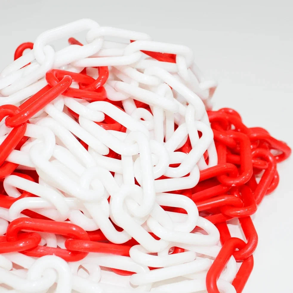 20 meter plastic chain red and white  8mm compac design